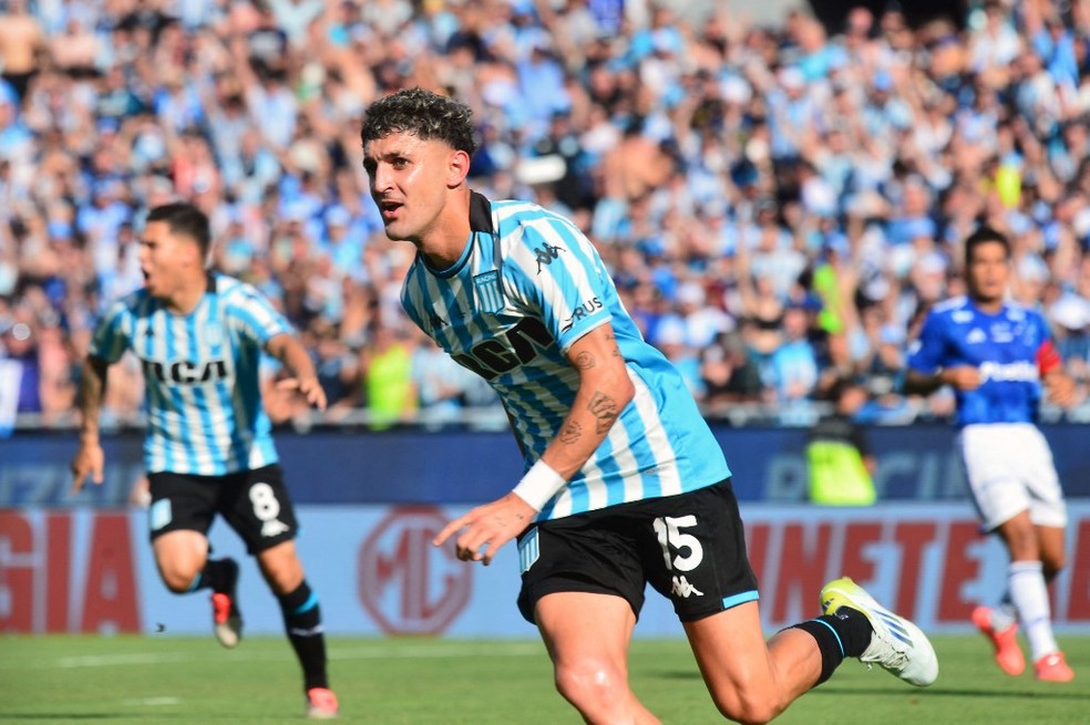 Martirena comemora gol pelo Racing — Foto: Daniel Duarte / AFP