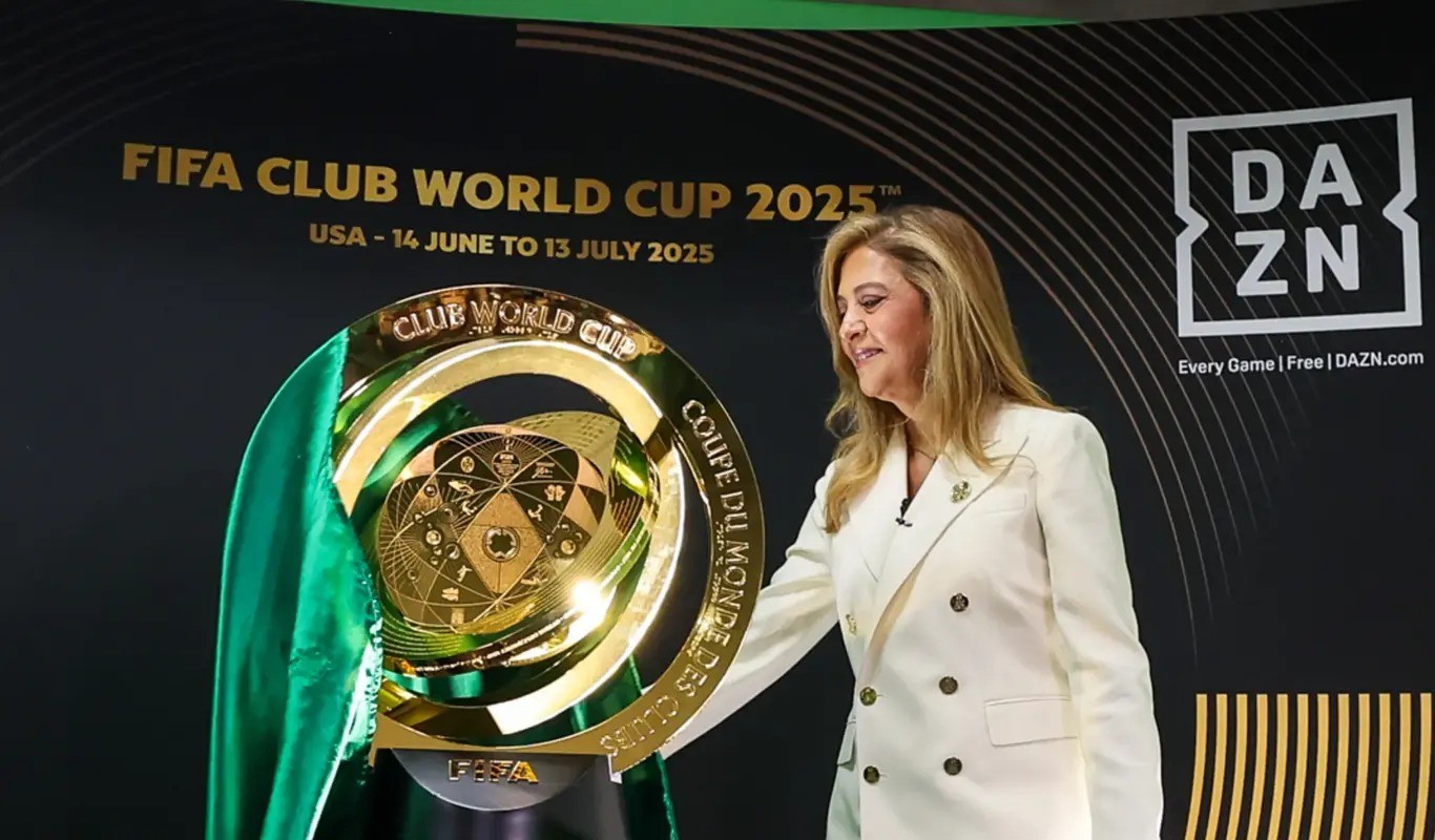 Leila vê Palmeiras pronto para Copa e brinca com meme: 