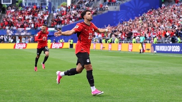 Saber comemora gol em Egito x Irã
