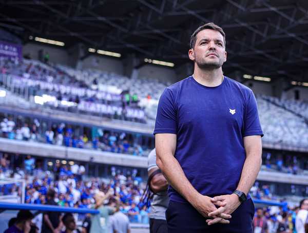 Larcamón: Estreia promissora no Mineirão do Cruzeiro encanta torcedores.