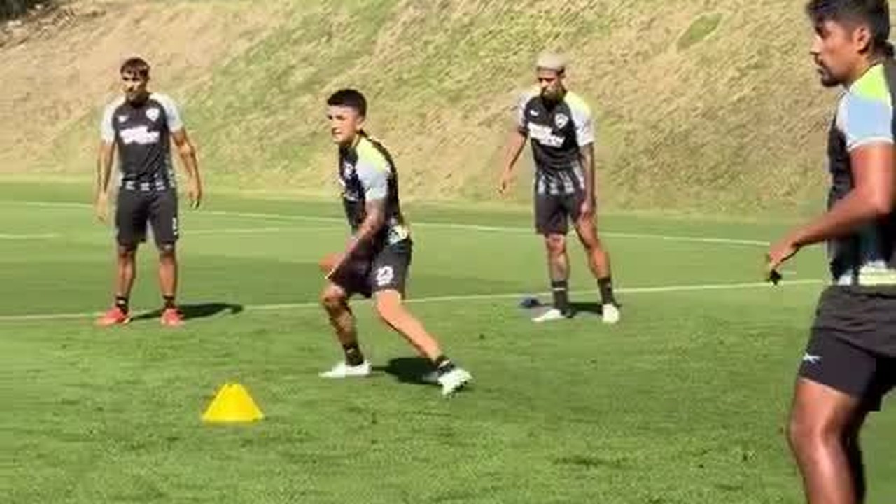 Almada faz primeiro treino no Botafogo após as Olimpíadas