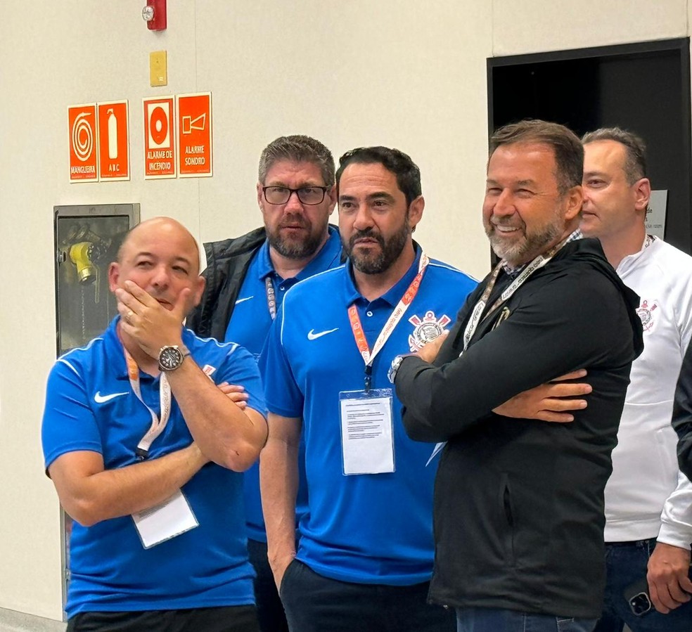 Chicão e Augusto Melo na Neo Química Arena — Foto: Emilio Botta