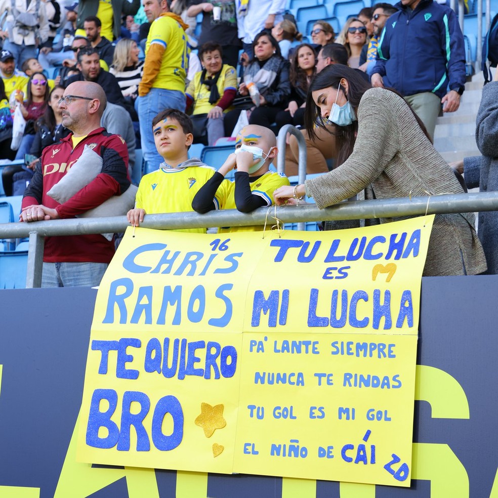 Marco torcendo por Chris Ramos.