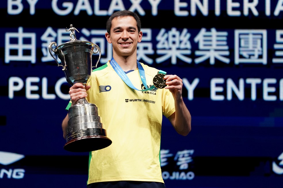 Calderano conquista troféu inédito na Copa do Mundo — Foto: ITTF
