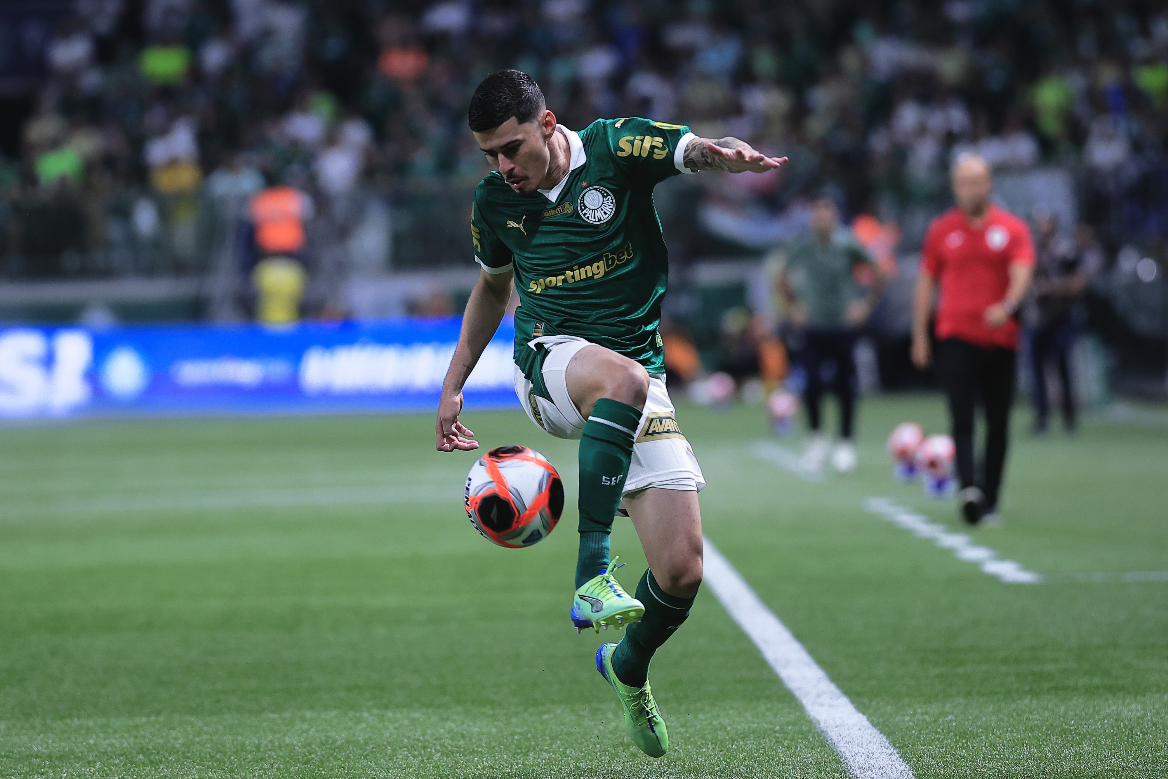 Palmeiras encaminha empréstimo de Rômulo para o Ceará