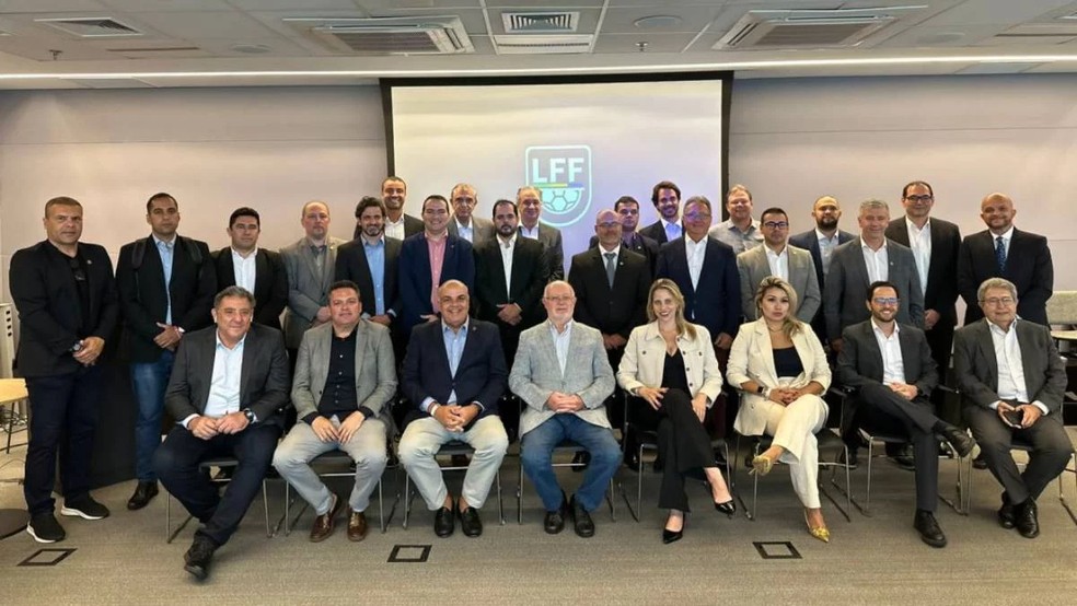 Dirigentes da Liga Futebol Forte após assembleia  de 2023 — Foto: Divulgação