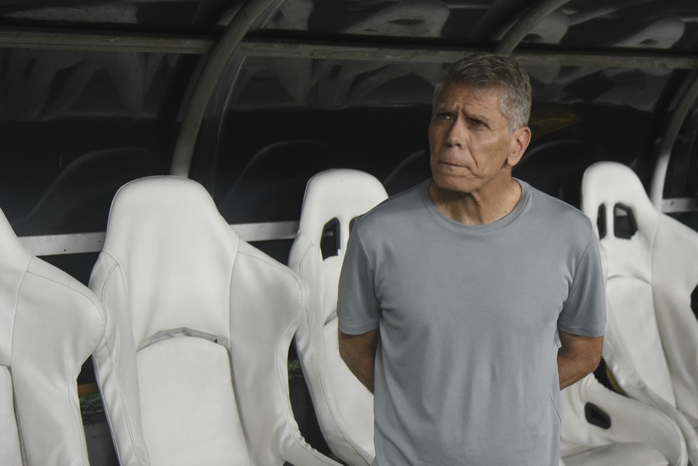 Paulo Autuori na estreia como técnico interino do Cruzeiro — Foto: Staff Images / Cruzeiro