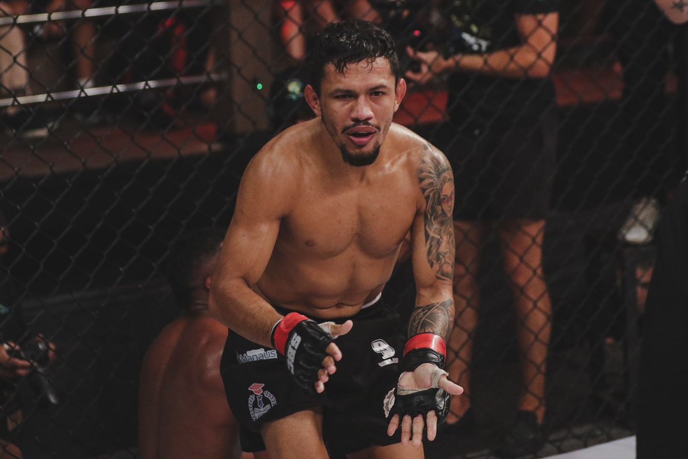 Cleiver Fernandes em ação no Shooto Brasil — Foto: Divulgação