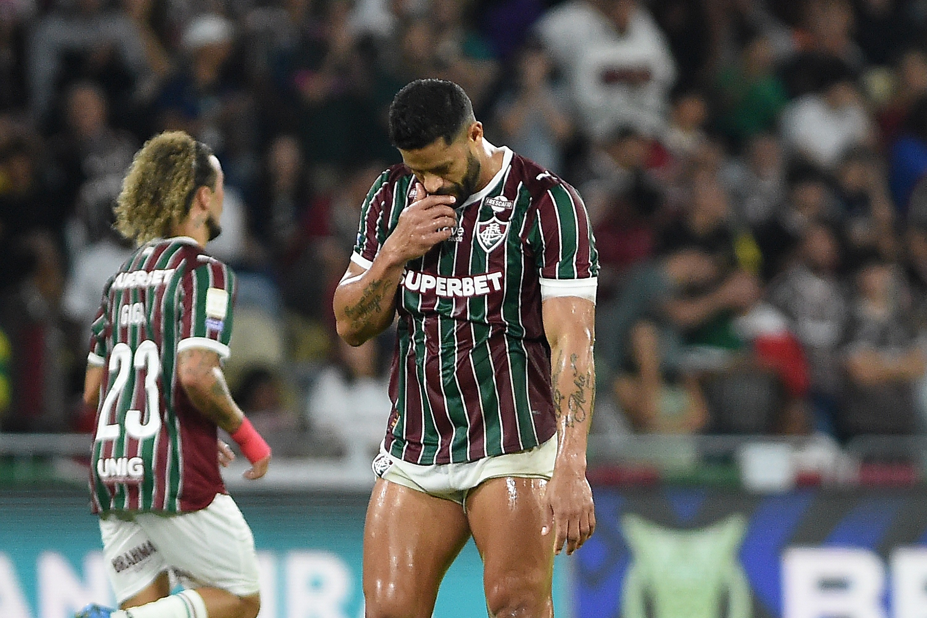 Hulk brilha em estreia oficial e se destaca em empate do Fluminense contra o Bragantino, diz Zubeldía