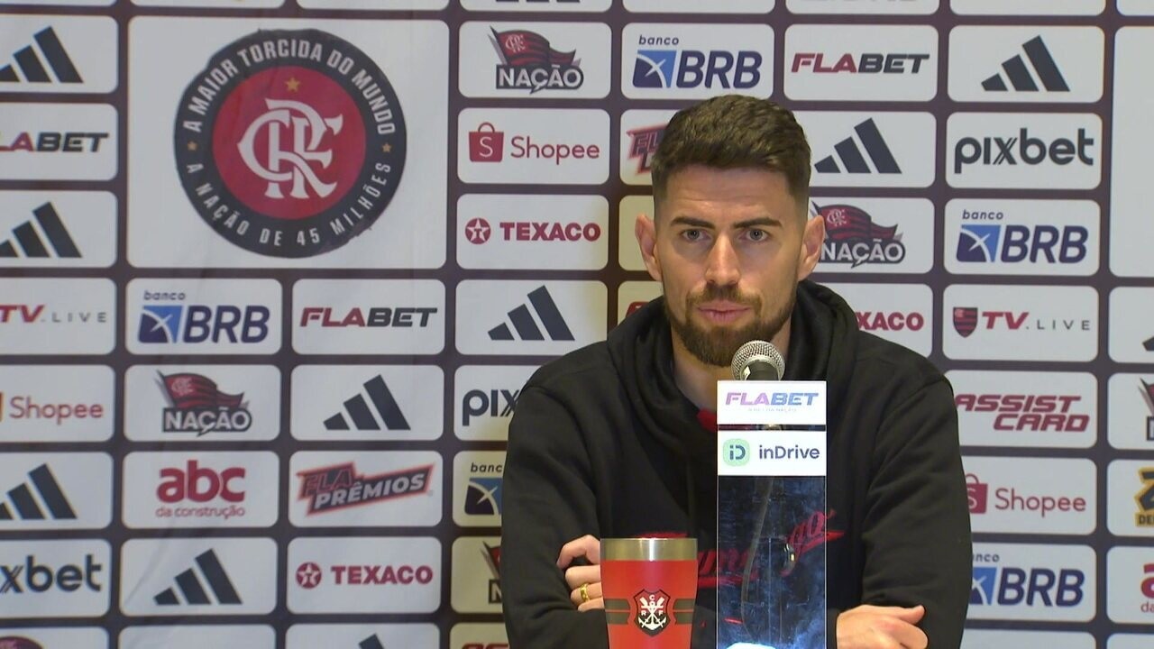 ELE JÁ TÁ ACOSTUMADO! Jorginho fala sobre Fla enfrentar equipes inglesas na Copa do Mundo de Clubes.