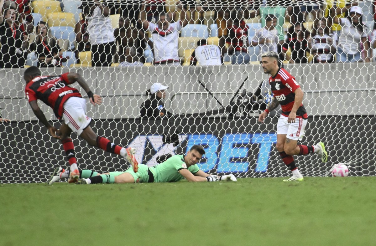 Poder de definição do Flamengo fez a diferença no ótimo duelo do Maracanã