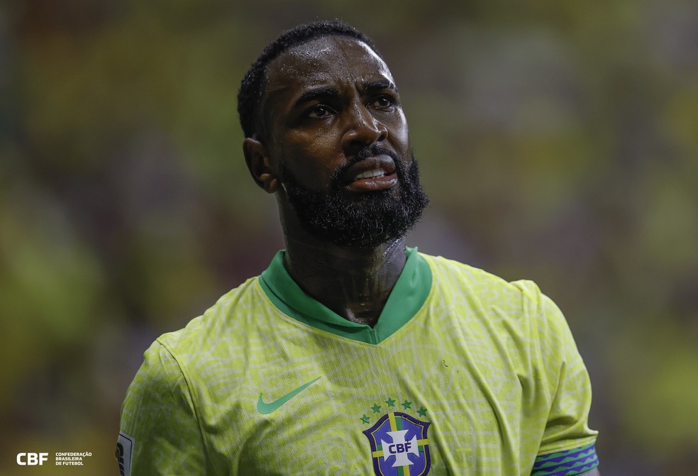 Gerson em Brasil x Colombia, pelas eliminatórias — Foto: Rafael Ribeiro/CBF