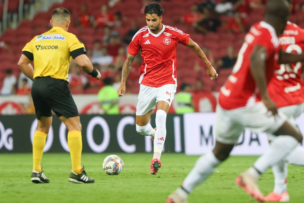 Kaique Rocha zagueiro Inter — Foto: Ricardo Duarte/Divulgação, Internacional