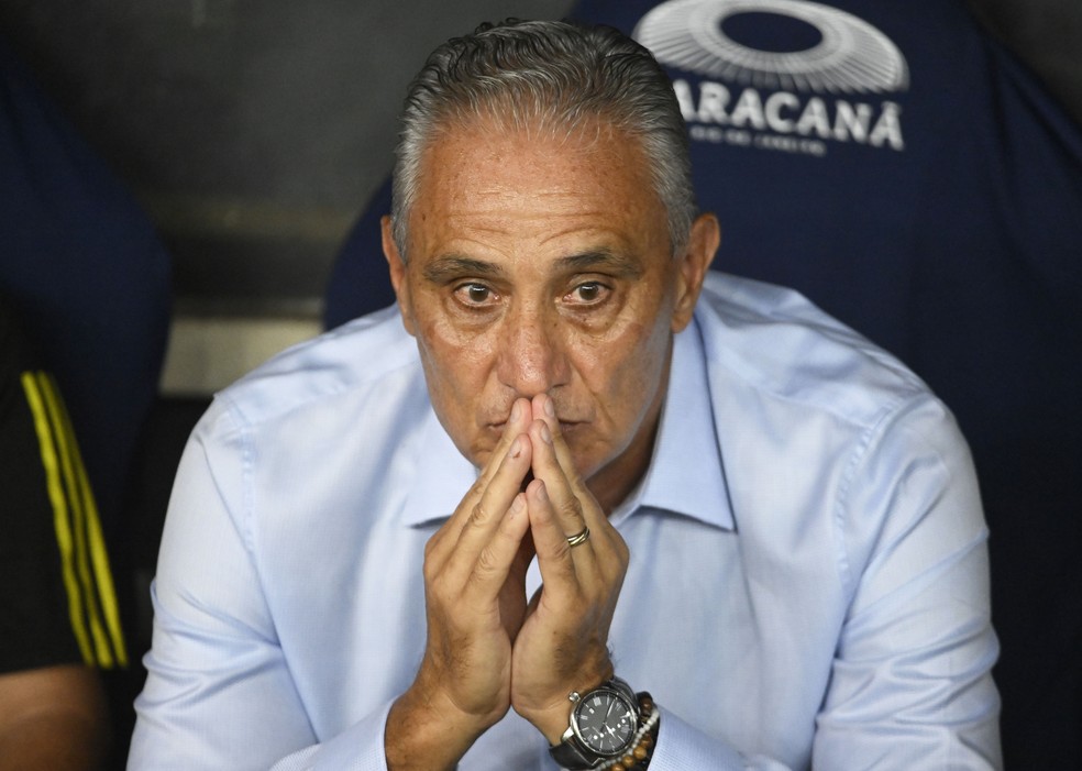 Tite, técnico do Flamengo, durante o clássico contra o Botafogo, no Maracanã — Foto: André Durão