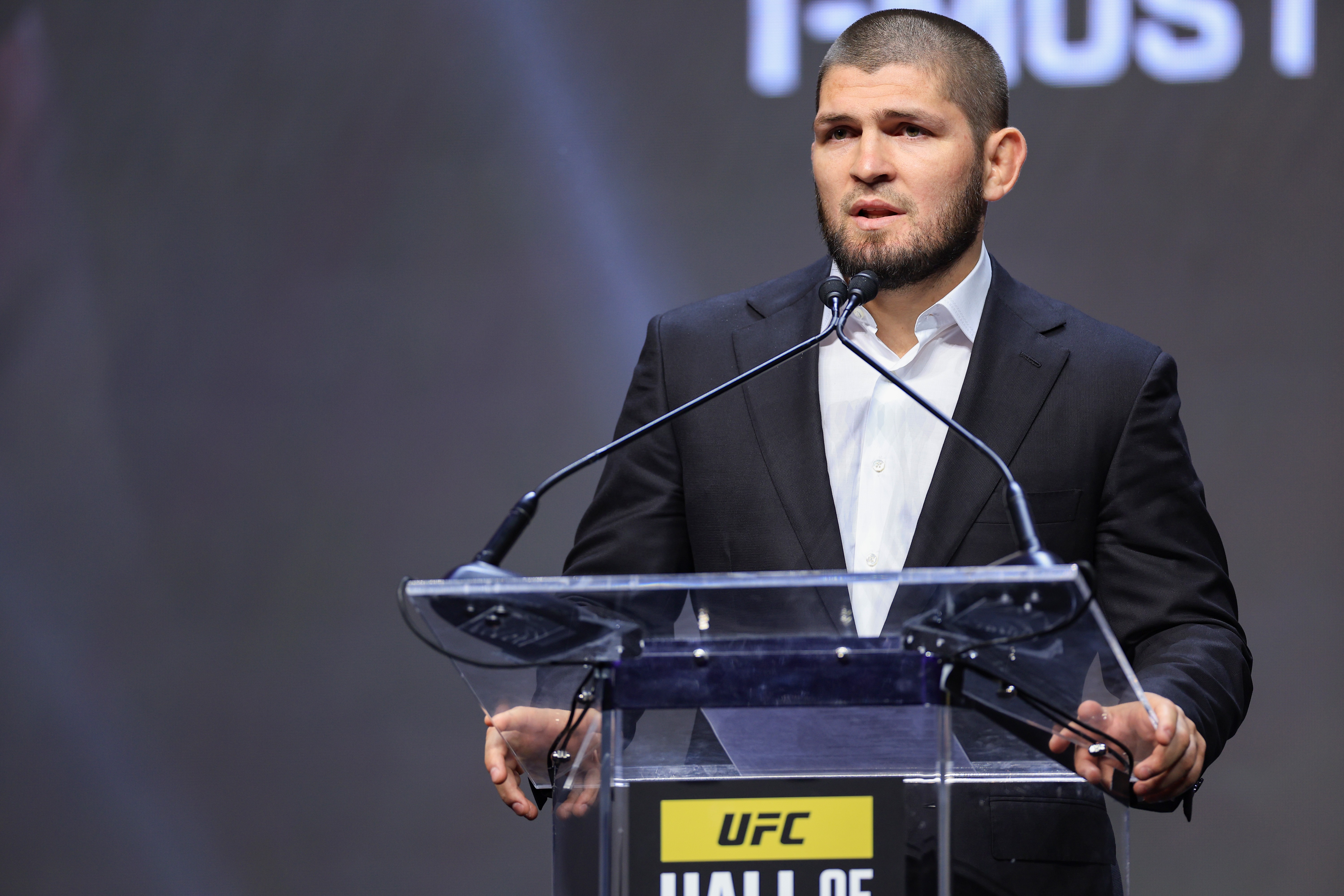 Khabib diz que pensou em se aposentar em 2014, mas pai o fez mudar de ...