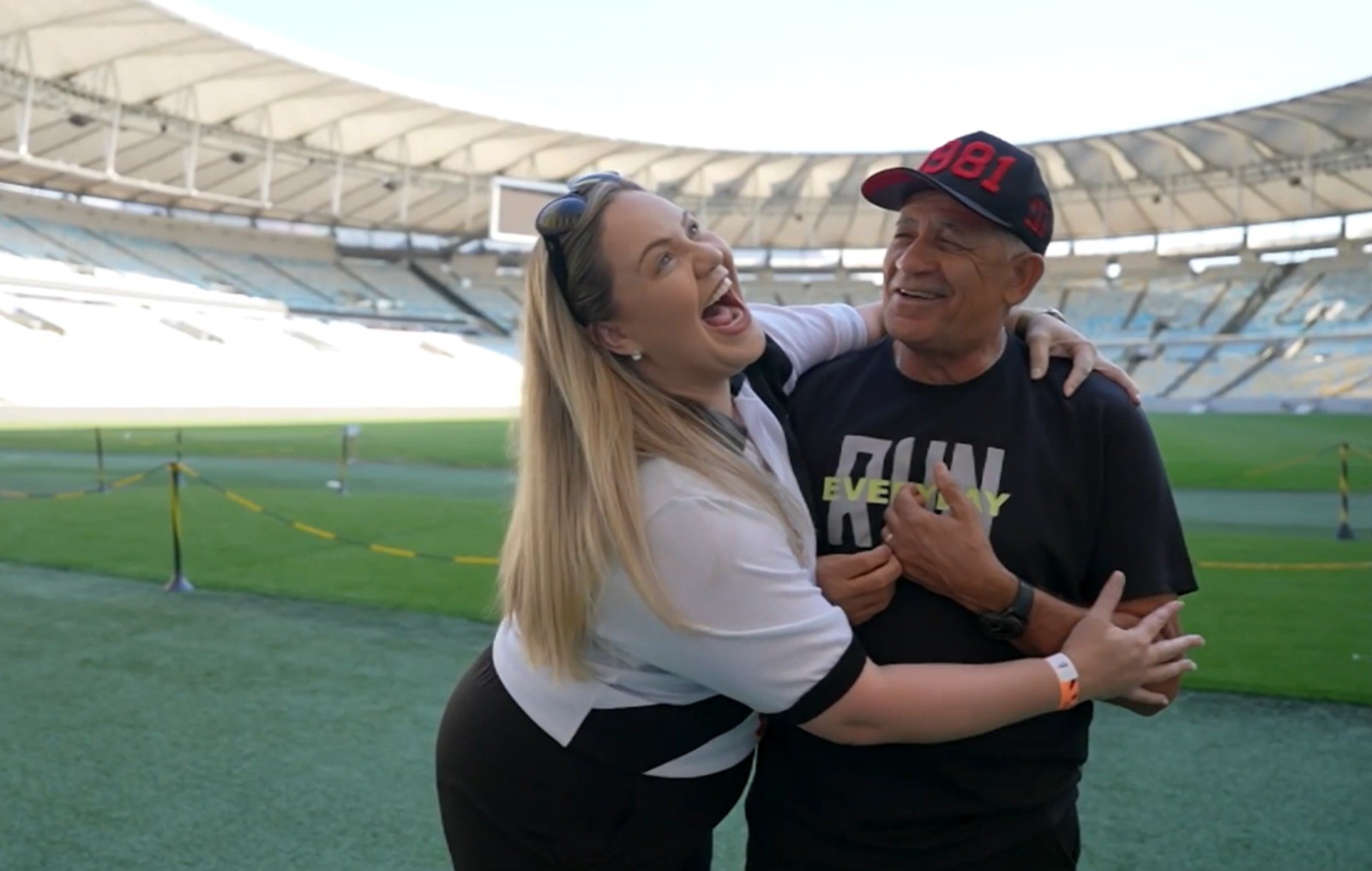 Família dividida: ídolo do Flamengo e filha vascaína separam torcidas em clássico