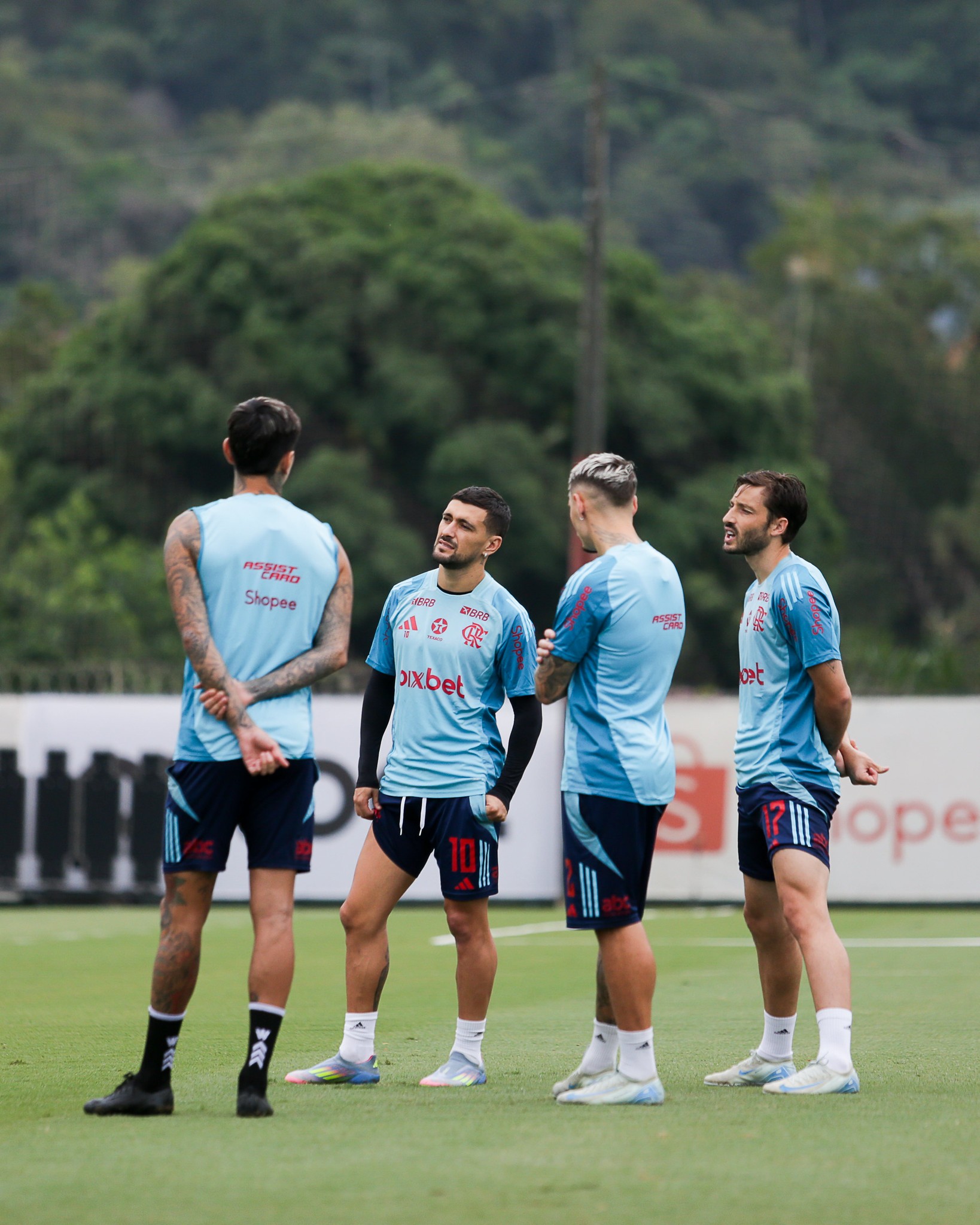 Flamengo adia viagem para Copa de Clubes devido a convocação para Data Fifa.