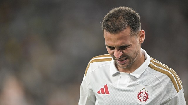 Alan Patrick deixa derrota do Inter para o Fluminense machucado