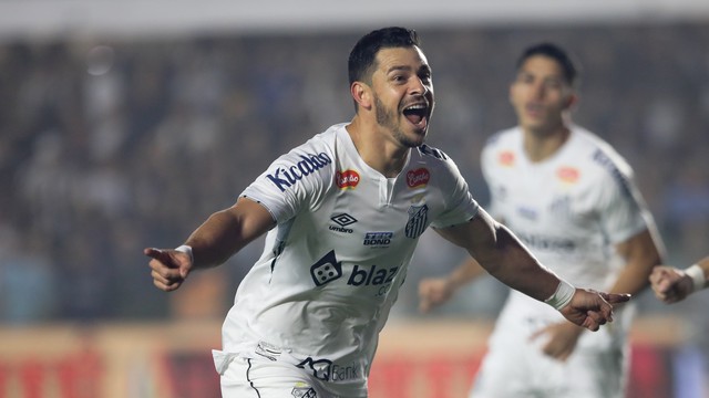 Santos x Coritiba comemoração gol Giuliano