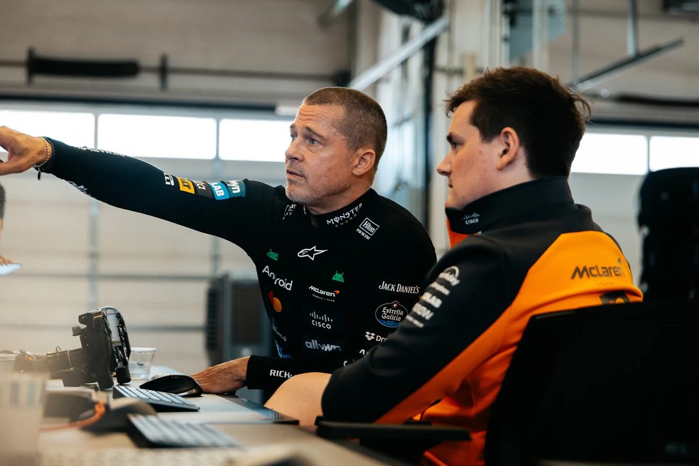 Brad Pitt guia MCL60 no Circuito das Américas em Austin, nos EUA — Foto: Divulgação