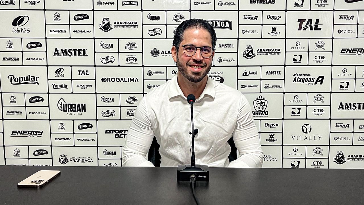 ASA anuncia renovação do lateral Paulinho e aguarda resposta do executivo de futebol