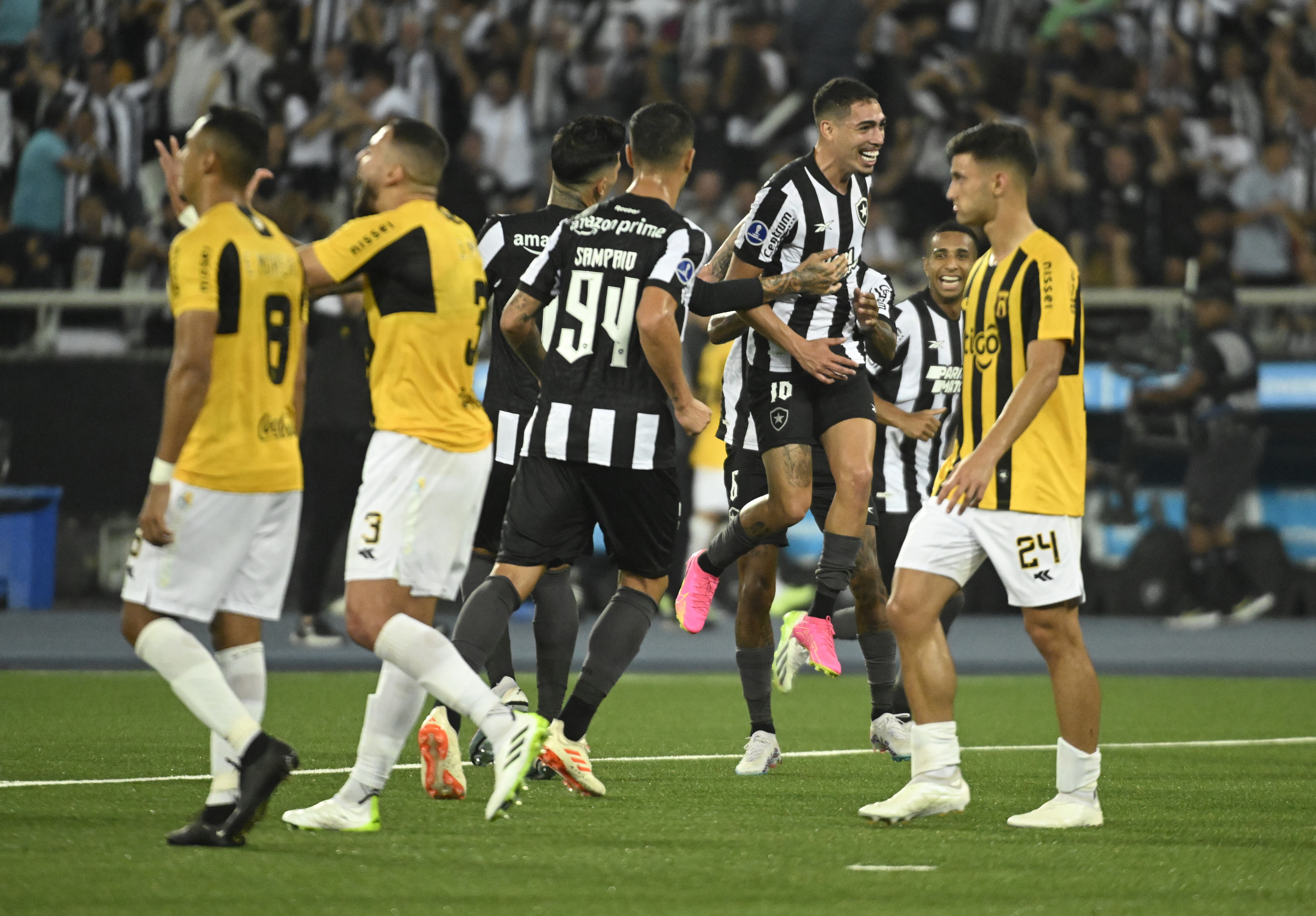 Veja os melhores momentos de Botafogo 2 x 1 Guaraní-PAR pela Sul ...