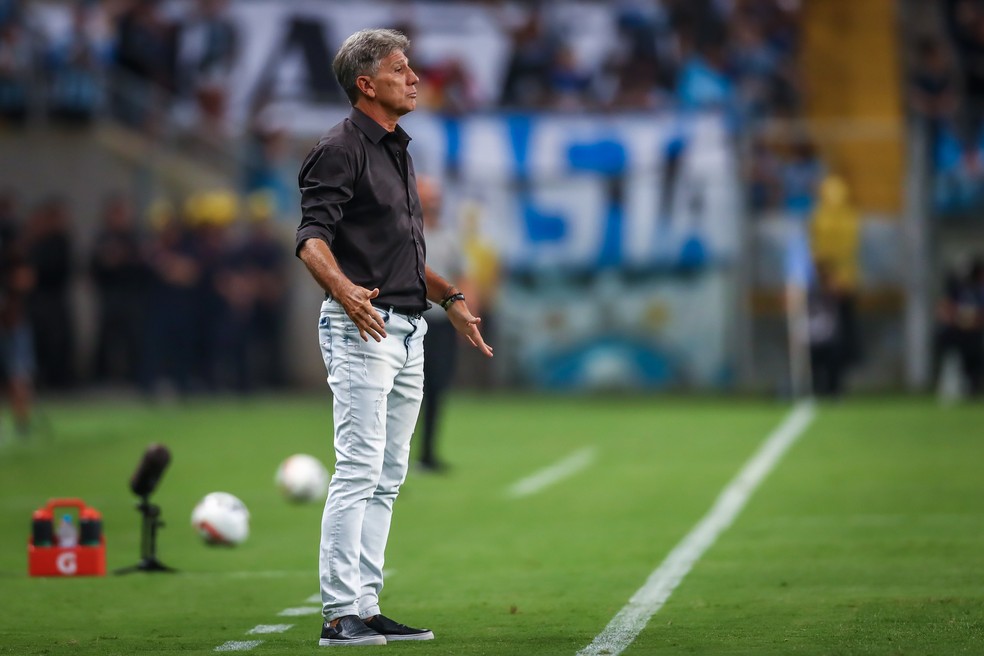 Após Lucas, R$ 44 MI entram em jogo, ex-Grêmio deixa a Europa e