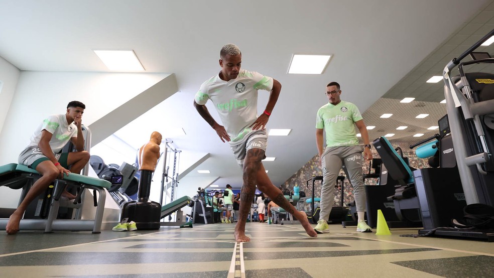 Caio Paulista se apresenta, como terceiro reforço contratado pelo Palmeiras para 2024 — Foto: Cesar Greco/Palmeiras