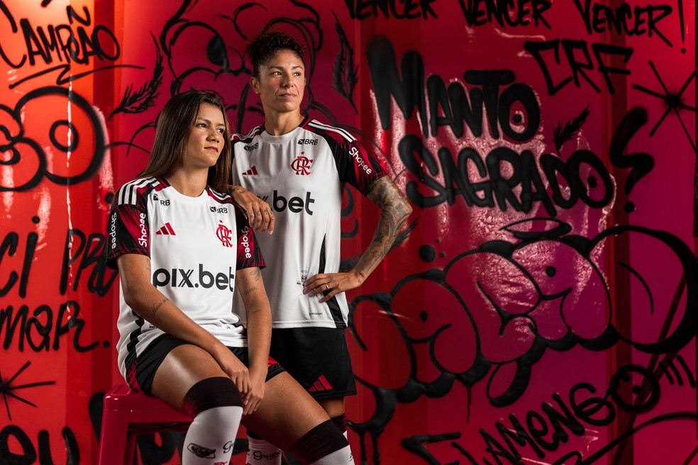 Flamengo lança novo uniforme para a temporada 2025 — Foto: Divulgação