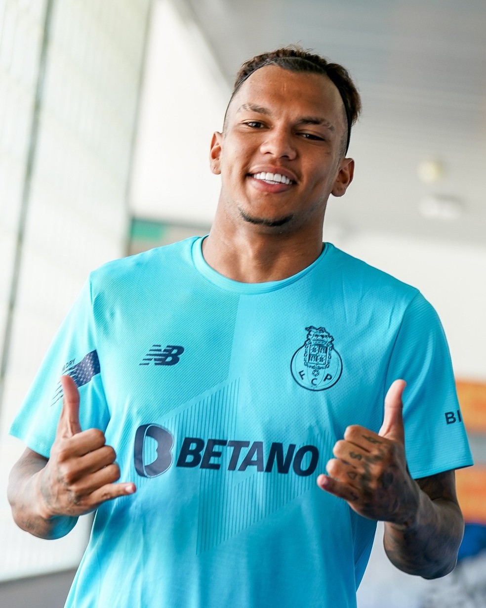 Gabriel Verón no Porto — Foto: Divulgação/ Porto