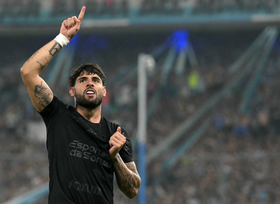 Yuri Alberto comemora gol - Corinthians x Racing - Sul-Americana — Foto: JUAN MABROMATA / AFP