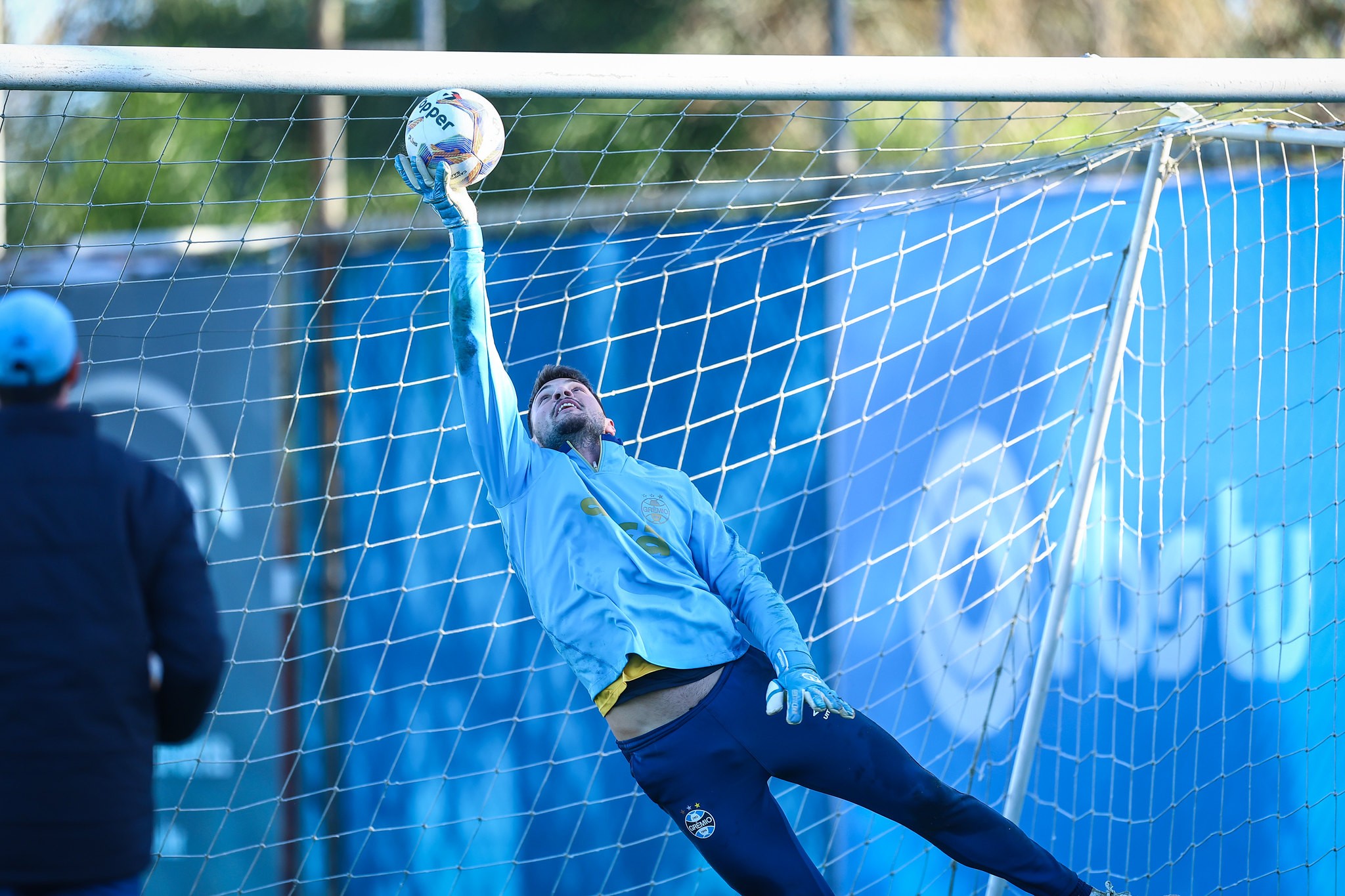 Futuro Incerto de Gabriel Grando no Grêmio Após Não Fechar Com Palmeiras