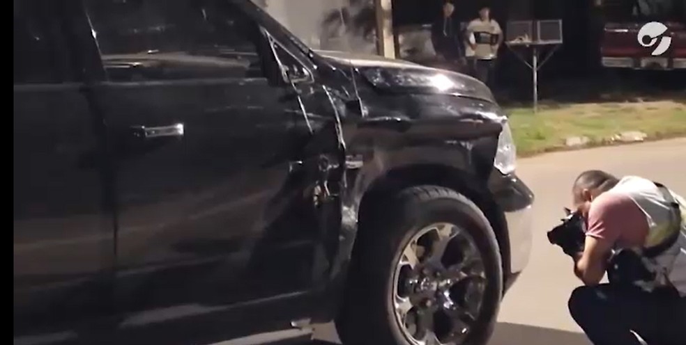 Detalhe do carro de Rodrigo Garro, do Corinthians, após acidente na Argentina — Foto: Reprodução
