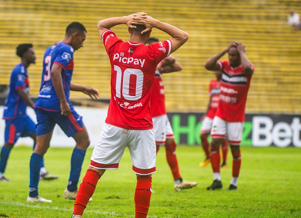 Lance de River-PI x Piauí pelo estadual de 2025