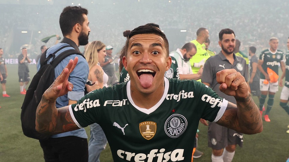 Dudu, atacante do Palmeiras, comemora título do Paulistão