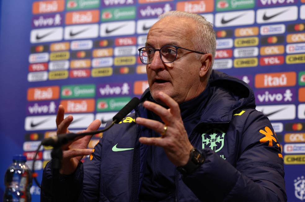 Dorival Junior; Brasil; Inglaterra; amistoso — Foto: Reuters/Paul Childs