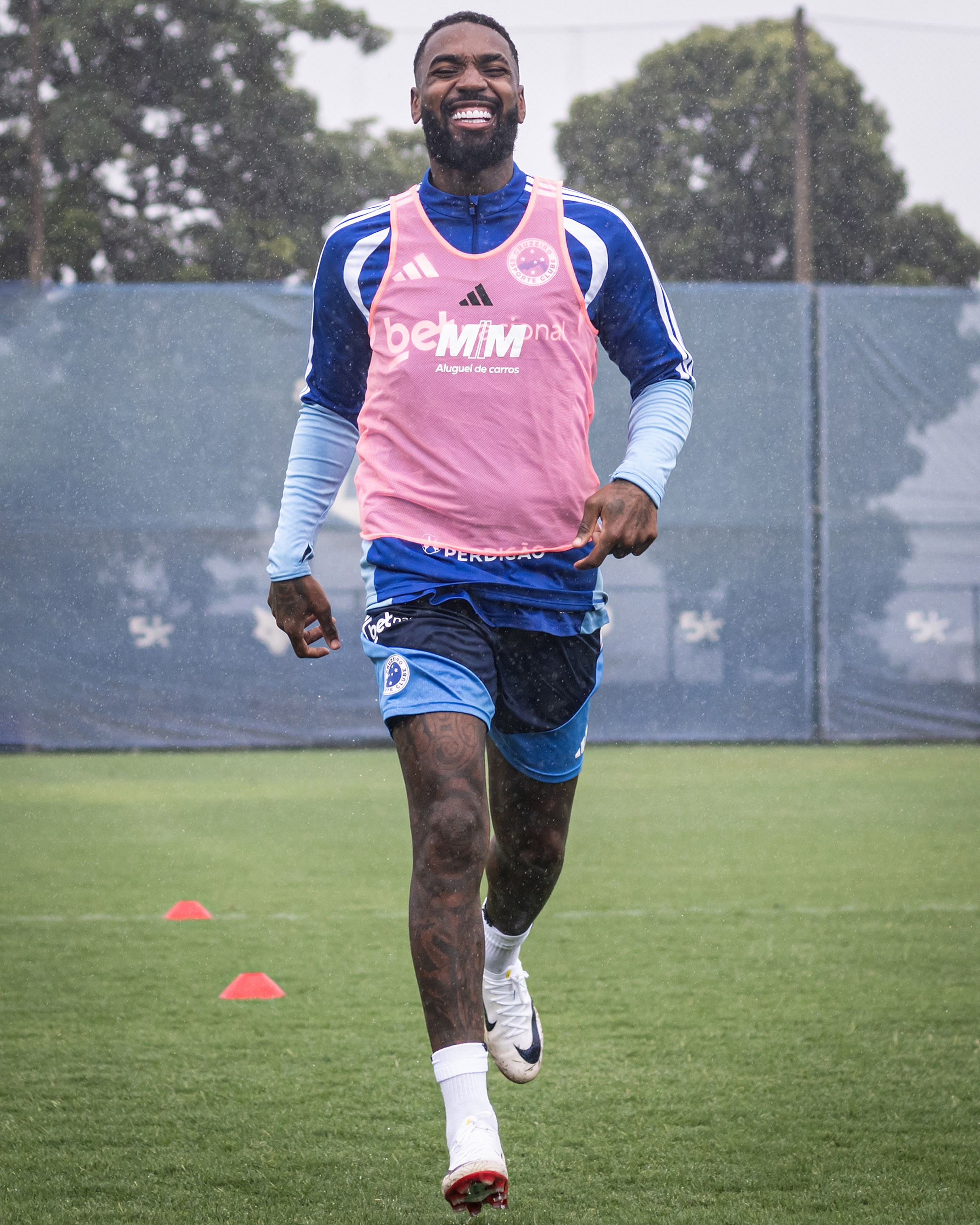 Gerson e Néiser entram na lista de opções de Tite contra o Democrata