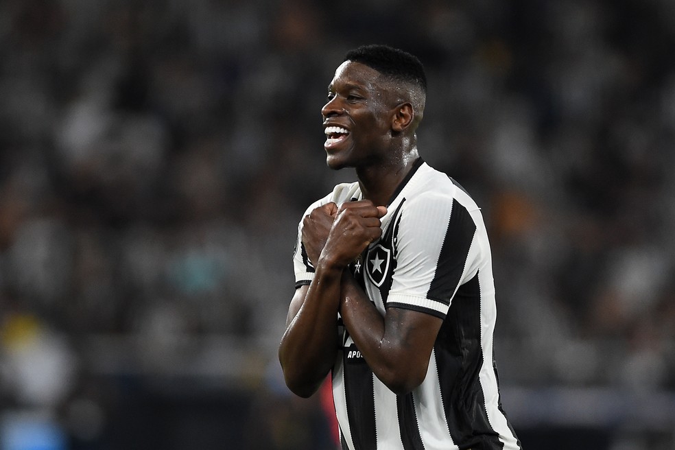 Luiz Henrique - Botafogo x Peñarol - Libertadores — Foto: André Durão