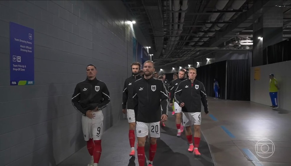 Seleção da Áustria atrasada — Áustria e Argentina