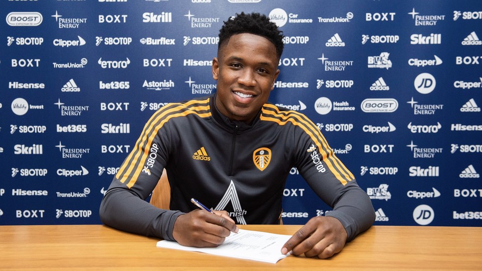 Luis Sinisterra é o sexto reforço do Leeds para a próxima temporada — Foto: Divulgação / Leeds United