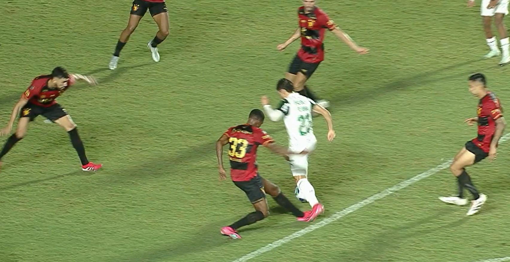 O ÍDOLO CRITICOU! Marcos critica arbitragem após decisão polêmica em partida do Palmeiras.