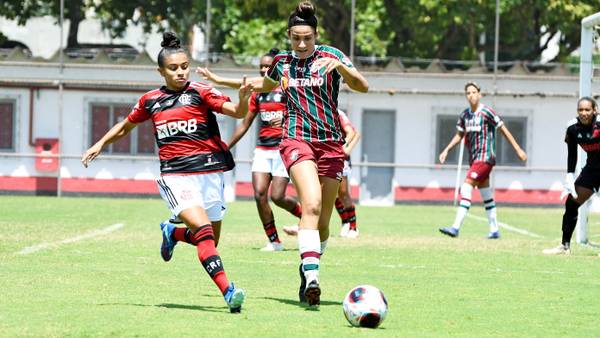 Flamengo perde para o Fluminense, mas avança à final do Carioca Feminino