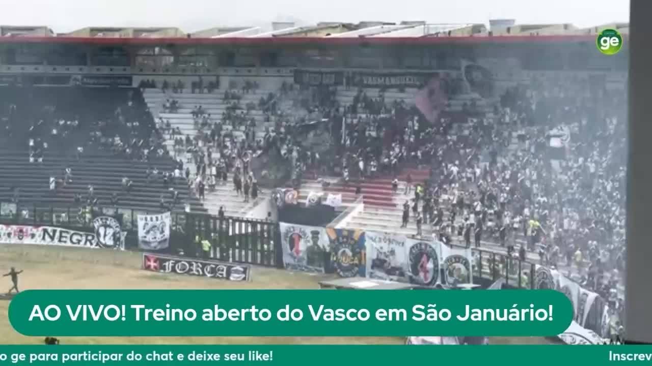 Torcida do Vasco comparece ao treino aberto, e faz festacasas de aposta bonus boas vindasSão Januário