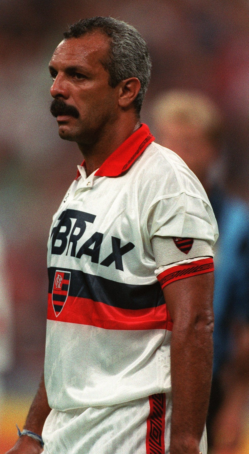 Junior em 1993, no último ano de carreira pelo Flamengo — Foto: Neal Simpson/EMPICS via Getty Images