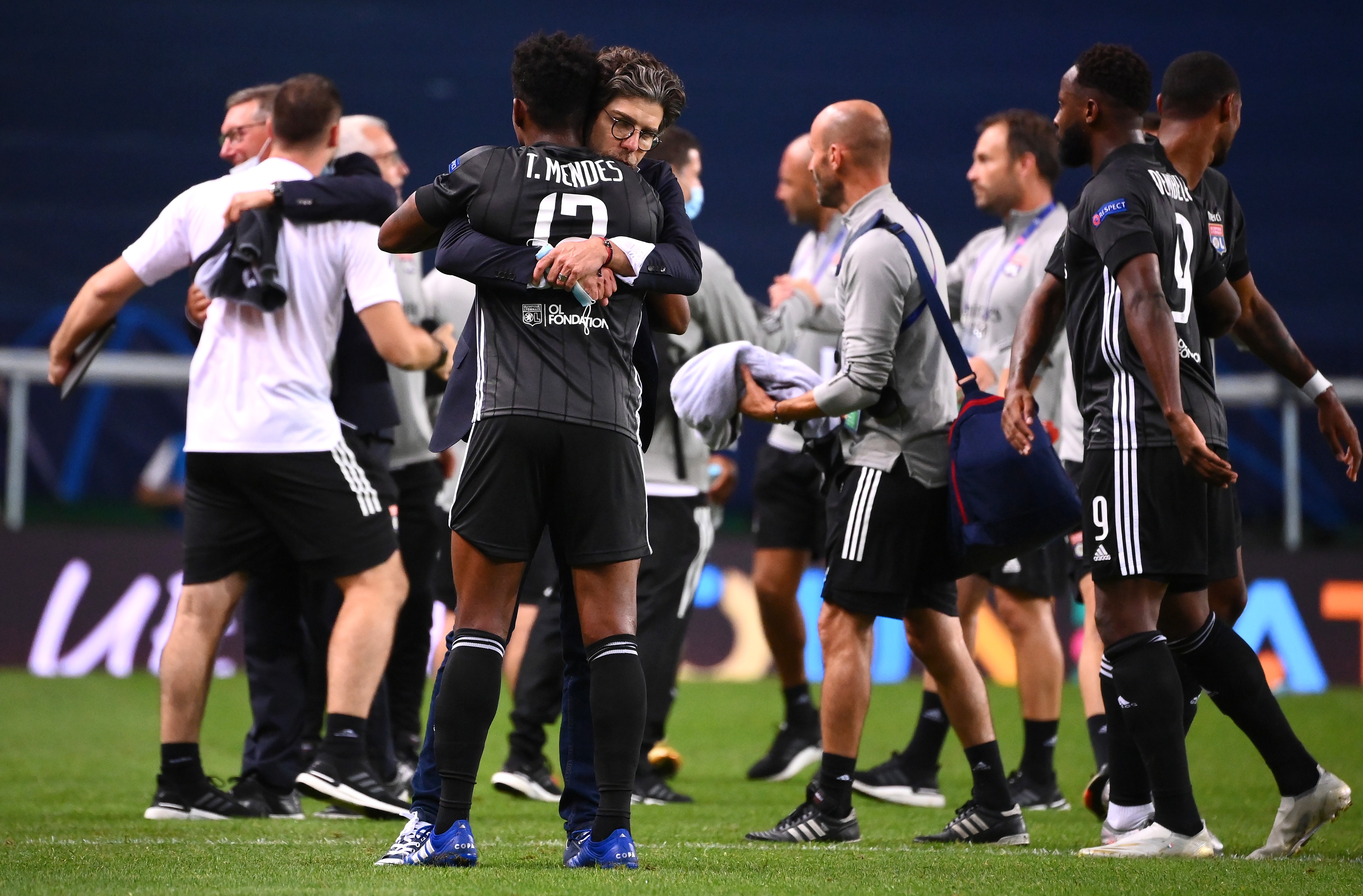 Veja como foram as oito temporadas de Thiago Mendes, alvo do Vasco, longe do Brasil