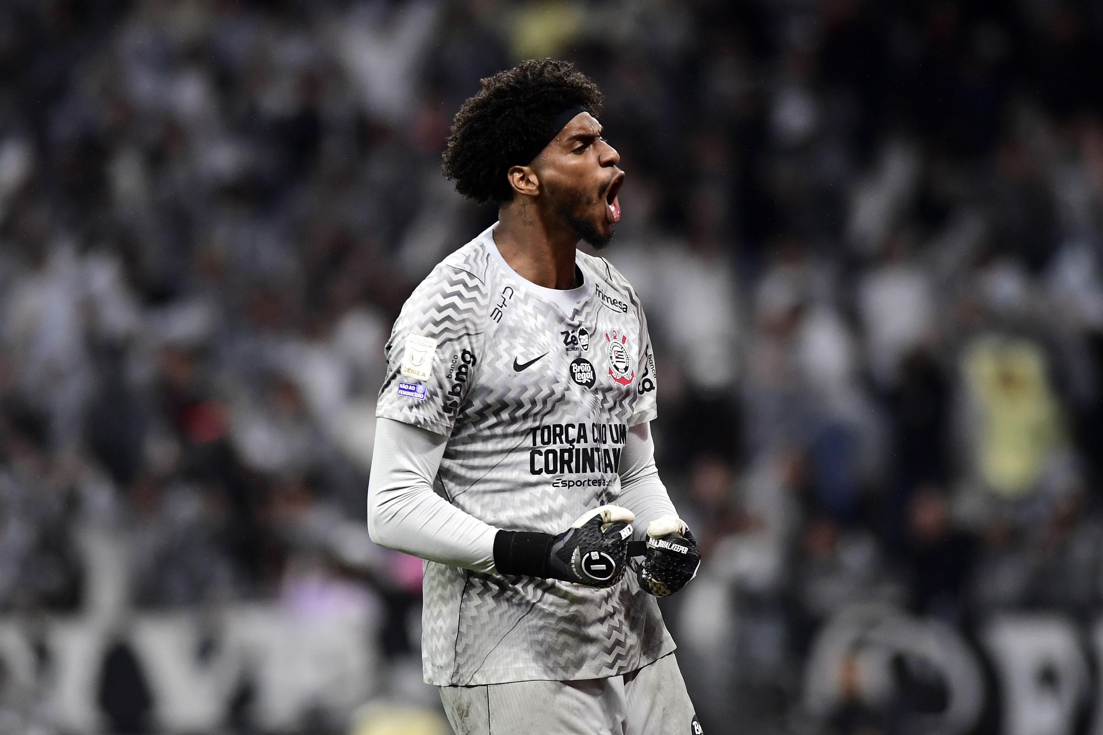 Ao lado de Hugo, goleiro do Barra é um dos principais pegadores de pênaltis do Brasil; veja ranking