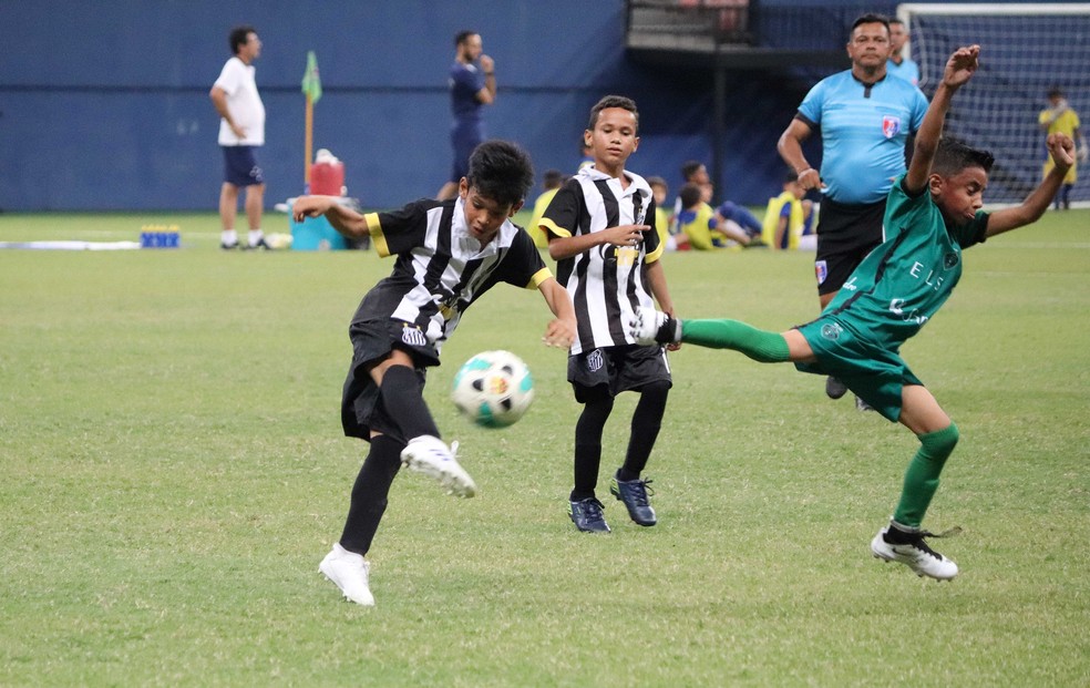 Santos goleia Manaus FC no fechamento da 1ª fase do AM Sub-11