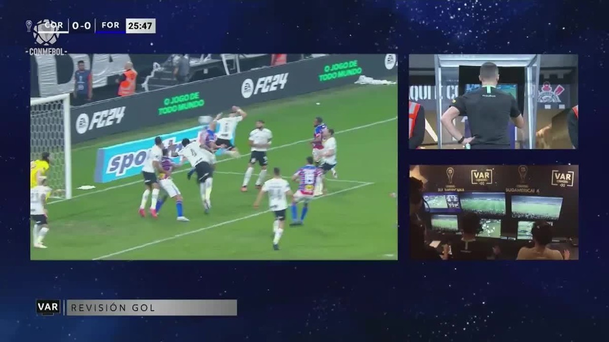 Corinthians x Fortaleza: VAR diz que Fábio Santos exagera após empurrão em gol