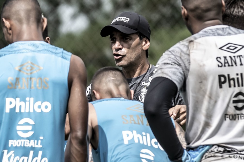 Santos Futebol Clube - Nossos jogadores inscritos na #Sudamericana. VAMOS,  SANTOS! ⚪️⚫️✊