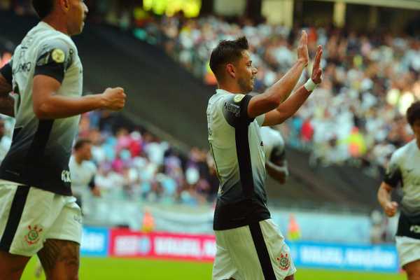 Corinthians quebra sequência de 57 rodadas sem duas vitórias consecutivas no Brasileirão